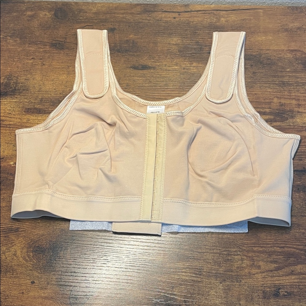 BRABIC Size Large Beige Front Closure Wirefree Compression Support Bra
